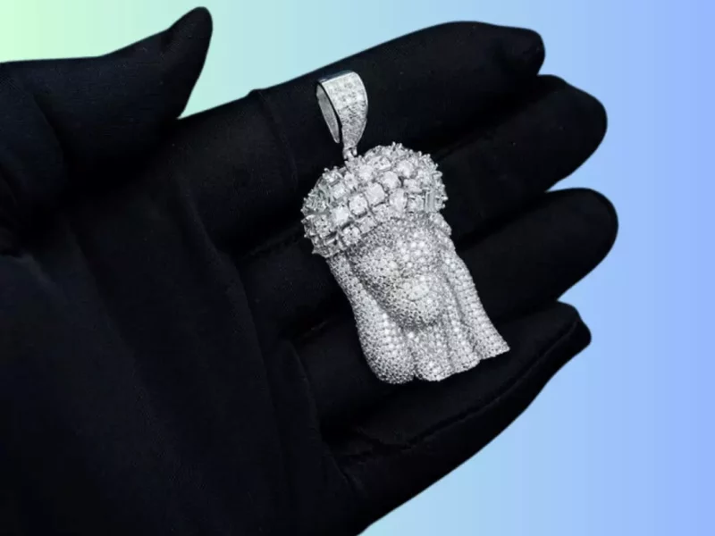 Design Your Own Moissanite Pendant: Unleash Your Inner Jewelry Designer