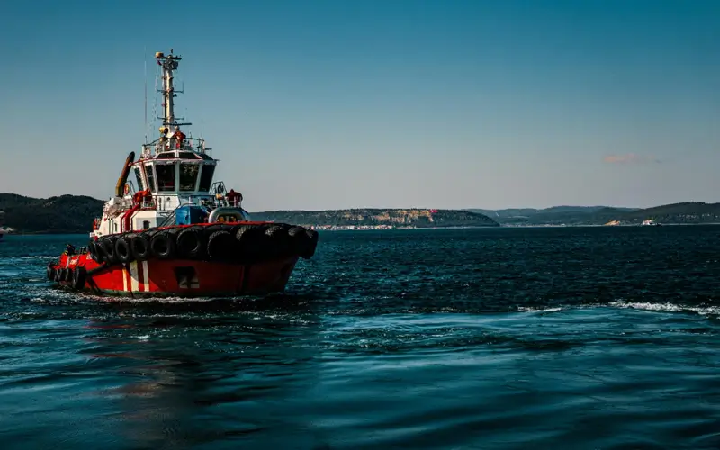 How Upgrading Marine Engines Can Improve Fleet Performance