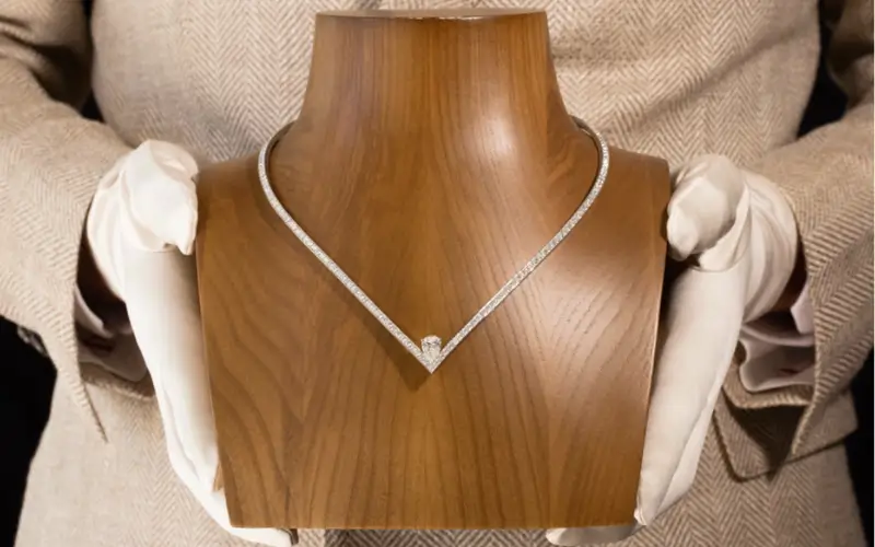 Vintage Jewelry in Modern Luxury